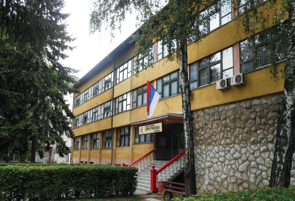 33471905_188744301953849_8595093083945697280_o