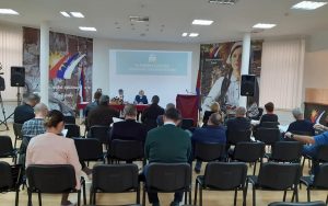 98310558_10219690985079150_8792099930983366656_n