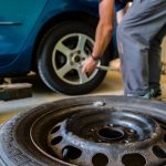 ZIMSKA OPREMA OBAVEZNA OD 1. NOVEMBRA: Evo kolike su kazne i šta vozači moraju imati u automobilu