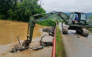 105493825_10220019035160197_8369025451998336184_n