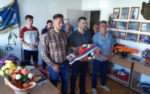 106152885_10220070548247992_6817986746753799981_n