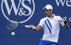 Novak-Djokovic1-Foto-Jason-Szenes-EPA-872x610