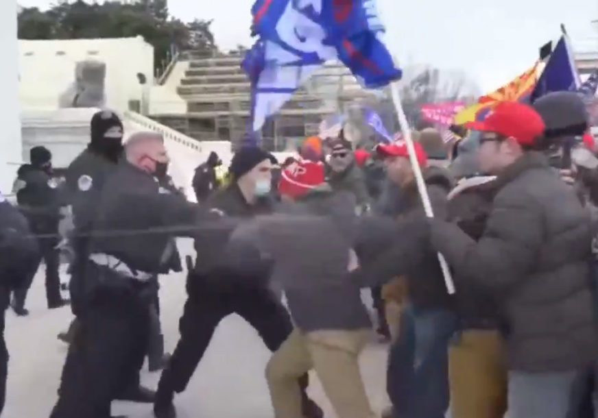 Demonstracije-Vasington-872x610