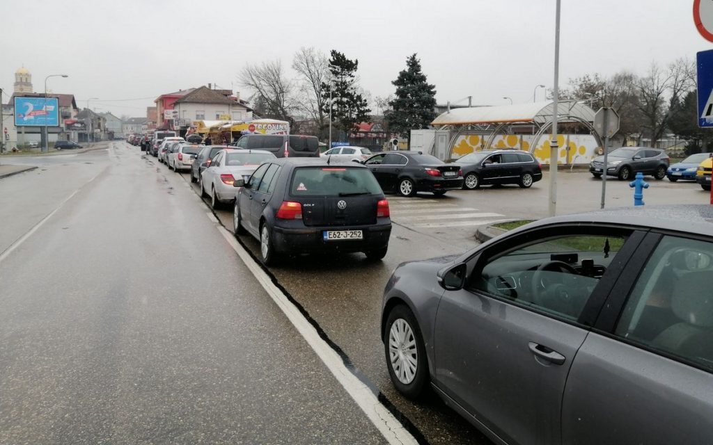 Granica-Gradiška-gužva-