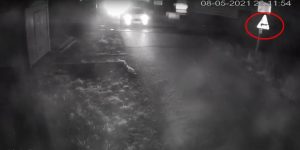 c365c904fd71666cebe2e97df00beecc_XL