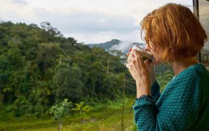 woman-kafa-jutarnja-buđenje