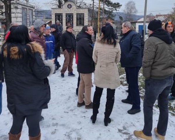 20220125_160715-375x500