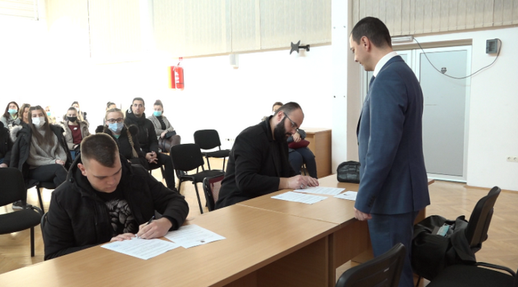 Screenshot_1-6-768x425