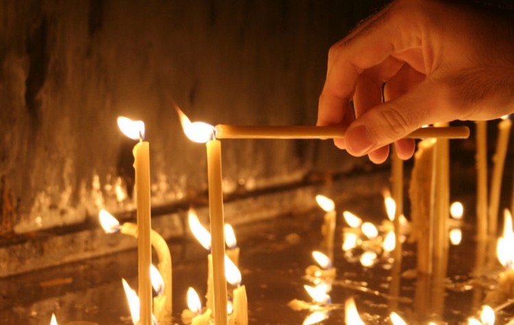 svijeca-pomen-zadušnice-ilustracija-872x610