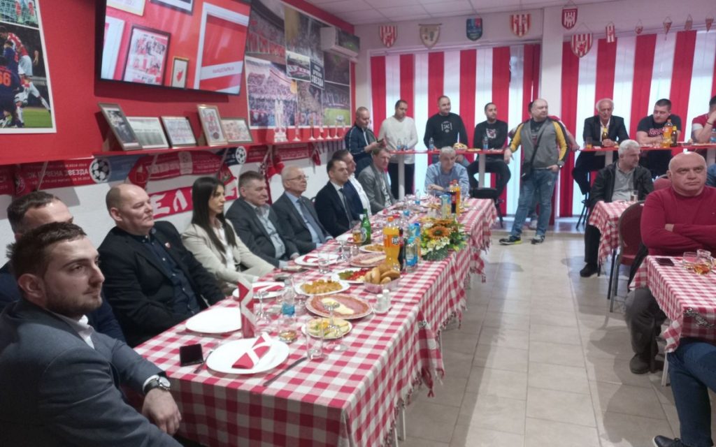 ova sika u tekst pod 4