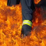 Požar u Stanarima zahvatio devastirane stambene zgrade i pomoćne objekte