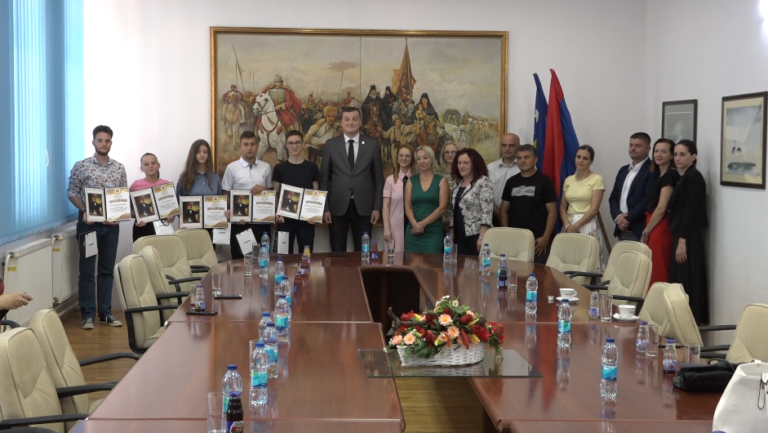 Screenshot_1-8-768x433