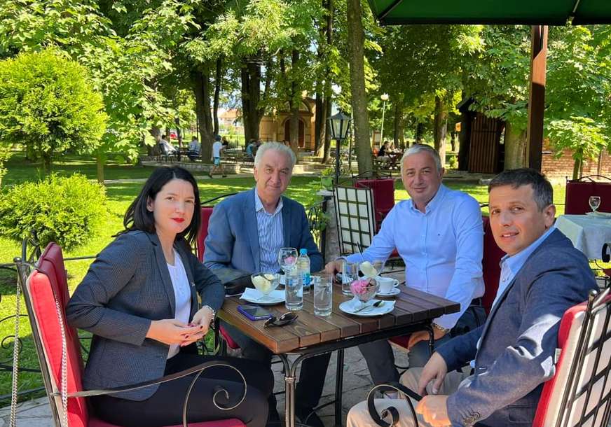 састанак-мирко-шаровић-вукановић-тривић-бореновић-872x610