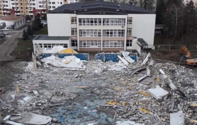 rušenje-sportske-dvorane