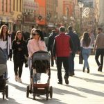 Vlada RS: Majkama četvoro i više djece dovoljno 750 KM