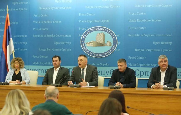 pres-vlade-vanredne-stiuacije-foto-S-Pasalic-ringier-7-872x610