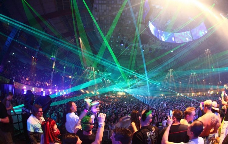 festival-ples-žurka-party