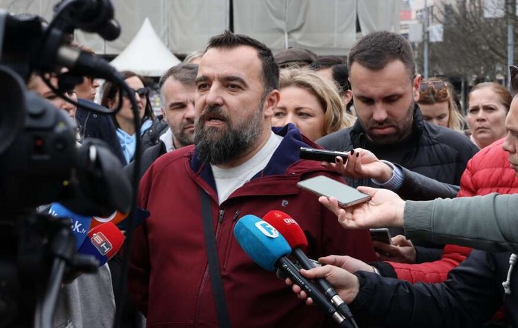 protest-podrska-nikola-moraca-9-872x610