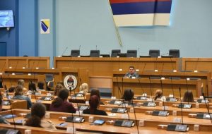 NSRS-predsjednik-saopstenje-stevandic-ucenici-ekonomske-skole-1-768x513