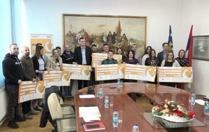 Brod-Omladinska-banka-i-fondacija-mozaik-podrzali-11-projekata-za-mlade-2023-768x432