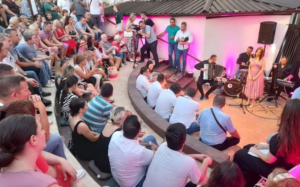 20230718155543_780976