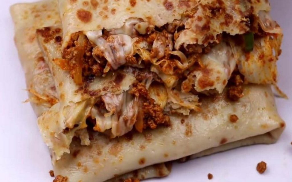 Slane-palacinke-punjene-mlevenim-mesom