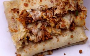Slane-palacinke-punjene-mlevenim-mesom