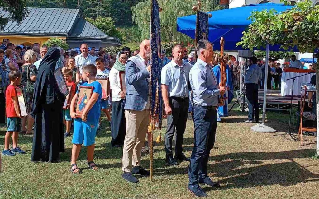 371031639_887077566102686_3890636225651144312_n