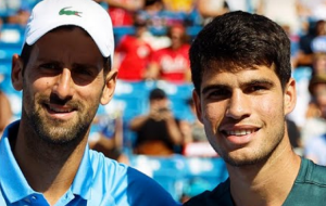 Novak-Đoković-i-Karlos-Alkaras1