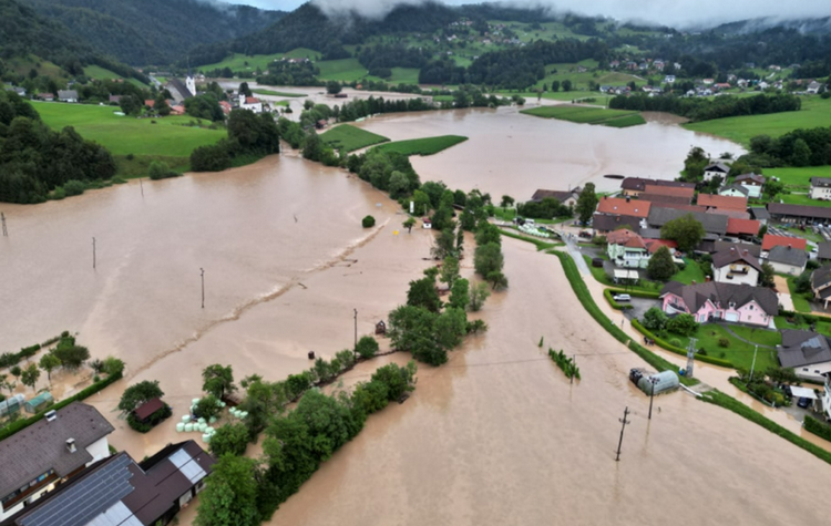 Slovenija-nevrijeme-872x610