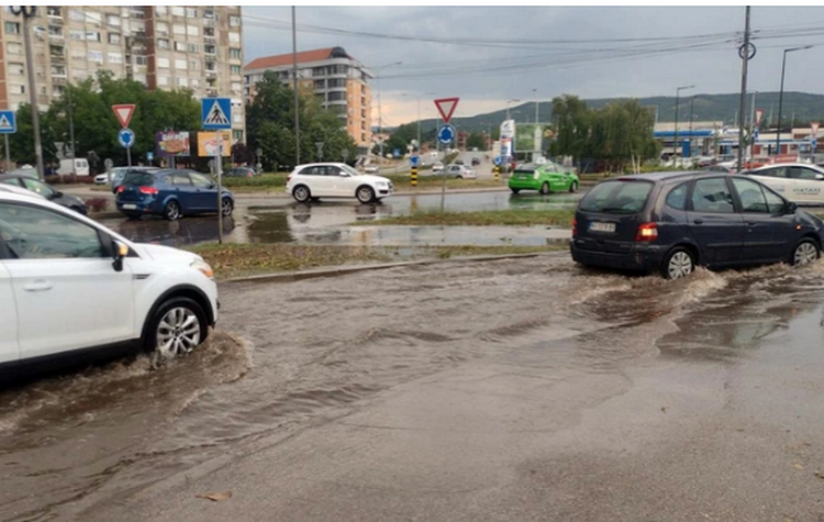 poplava-ulice-potop-nevrijeme