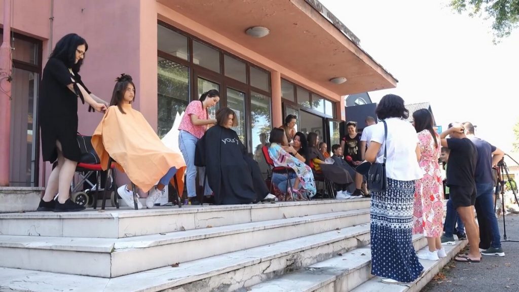 teslic-akcija-darivanja-kose-17-9.mp4_snapshot_00.43.222-1536x864