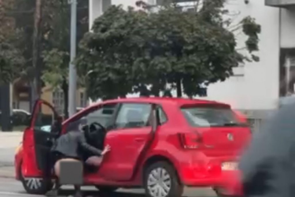 20231024121438_796136