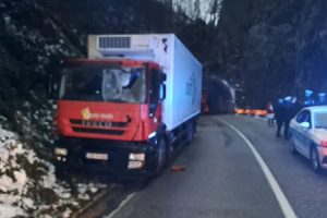 20231128190626_496978