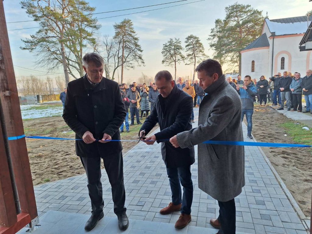 420034456_896366555822774_2015445480386915134_n