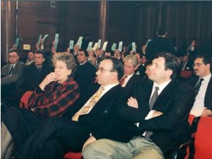 res_1705856505_iz-novinarske-biljeznice-sta-ces-ti-pope-u-skupstini-idi-u-crkvu-i-krsti-djecu