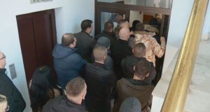 res_1706608296_prijavljeni-dobojski-direktori-sprijecili-javnu-raspravu