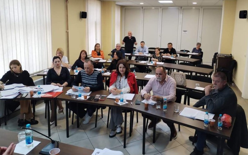 res_1711188750_zdravstveni-radnici-republike-srpske-krecu-u-protest