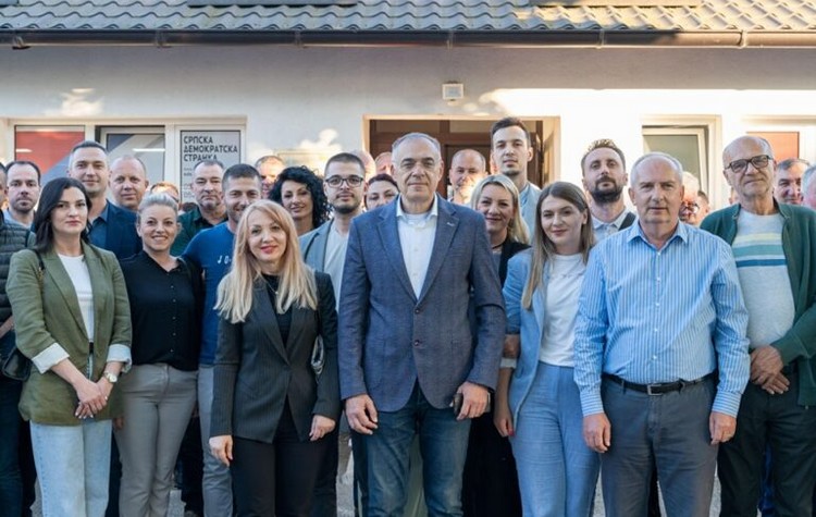 441971044_899903185480961_8411581210458500409_n-768x513