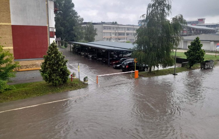 res_1719479176_dobojske-ulice-ponovo-pod-vodom-videofoto