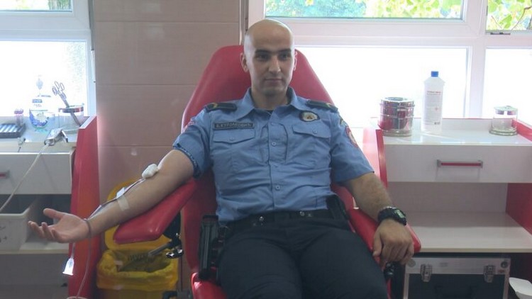 Darivanje-krvi-policija-za-novosti.mp4_snapshot_00.18.600-768x432