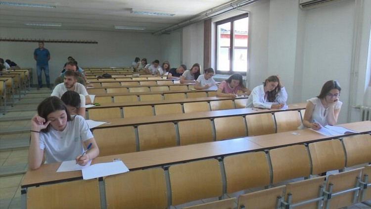 Doboj-Prijemni-ispit-za-brucose-za-novosti.mp4_snapshot_02.19.200-768x432