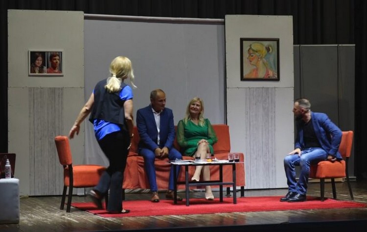 Festival-Pozorista-Teslic-Novosti-HD.mp4_snapshot_00.04.510-768x432