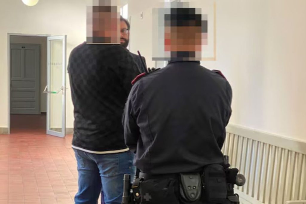 20240925215412_858846