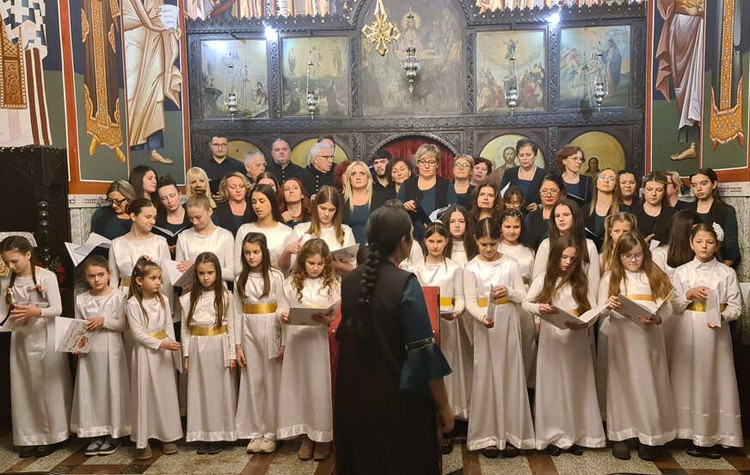 Добој - хорови "Богољубље" и "Јавор" -