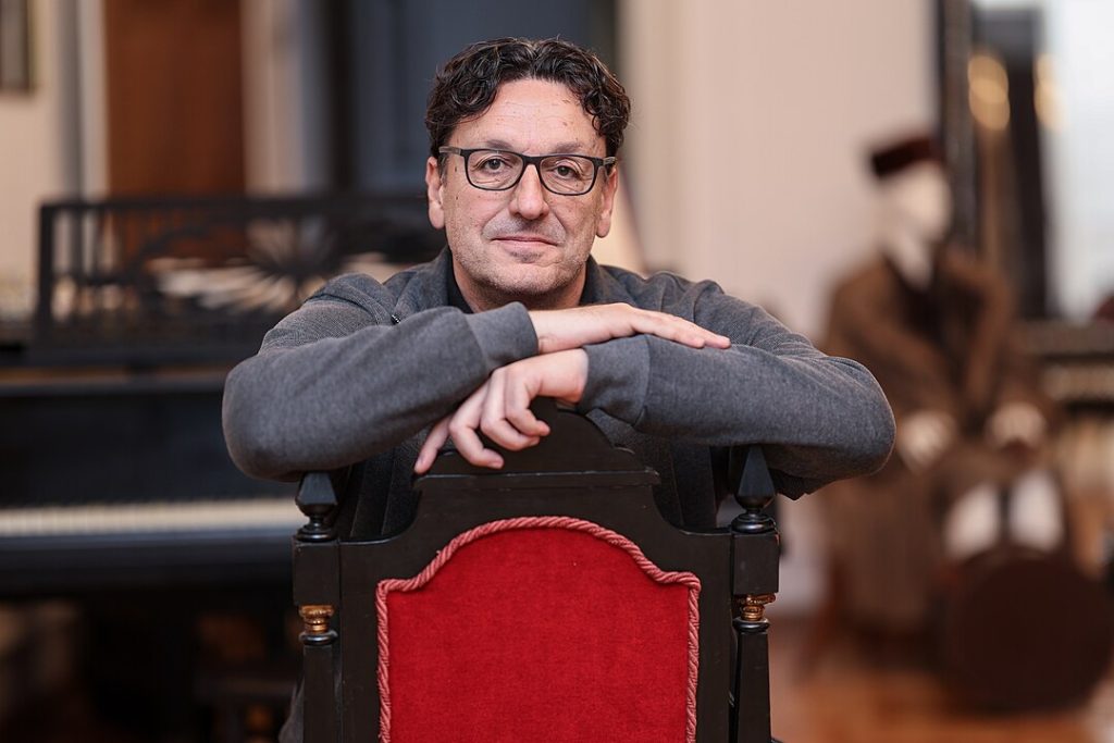 1080px-Portret_Đorđa_Vukovića