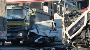 8b13d9c3-129d-47eb-9e51-bcdce9535d42