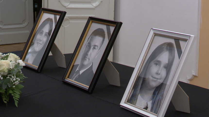 res_1745318592_bl-komemoracija-srdanu-todorovicu-supruzi-i-kcerki