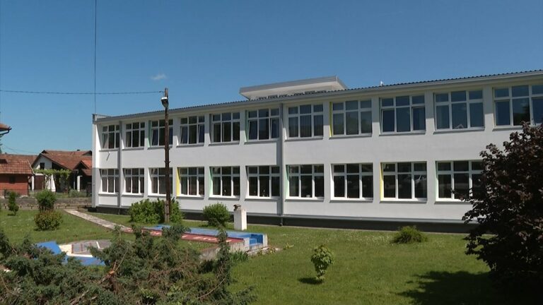 Doboj-Jedan-vijek-skole-za-VIKEND.mp4_snapshot_01.36.000-768x432