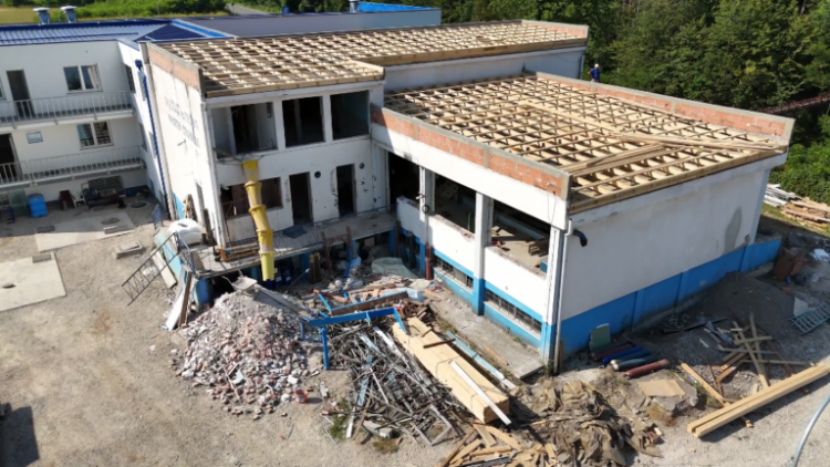 TESLIC-FABRIKA-VODE-768x432
